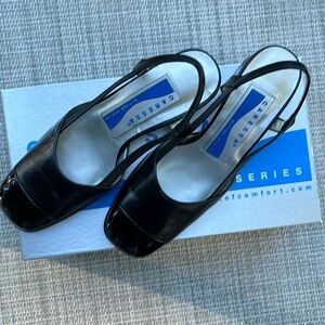 Caressa sling back pumps 🪴
